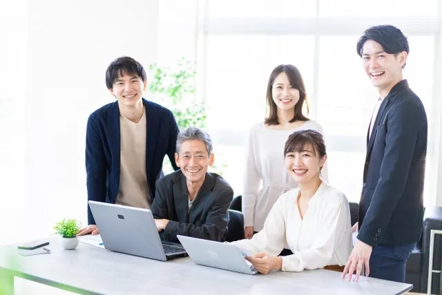 複数の従業員